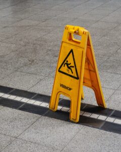 slip and fall warning